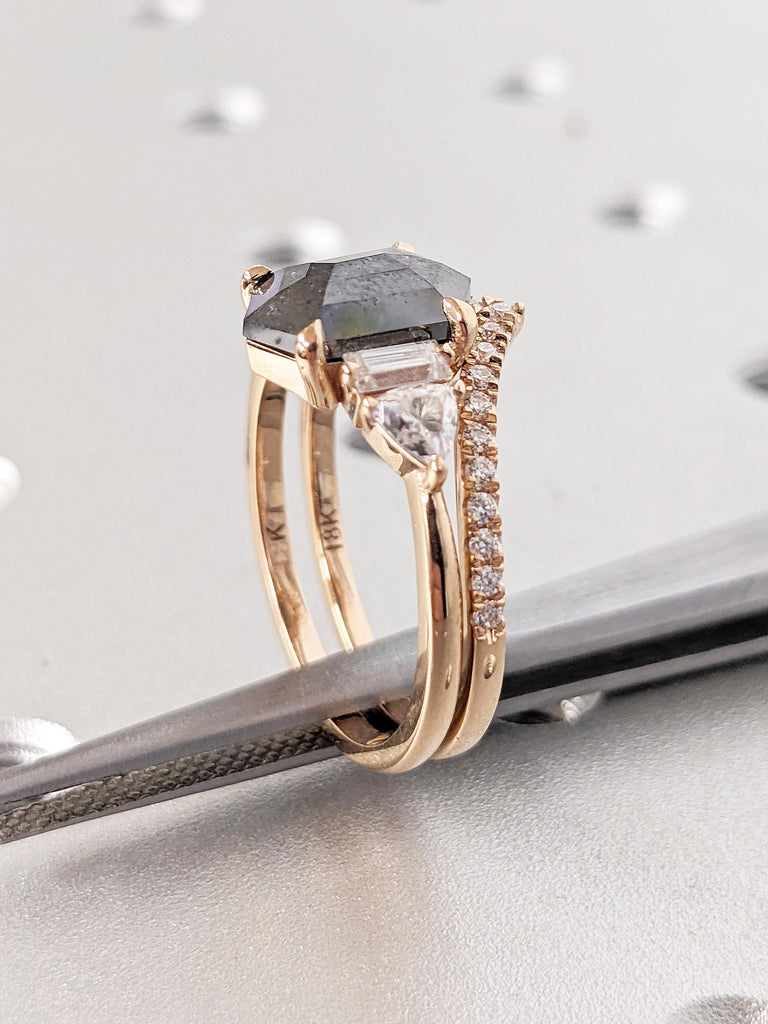 Unique 18k Rose Gold Engagement Ring Set, Vintage Salt and Pepper Diamond Ring, Dainty Moissanite Chevron Wedding Ring, Bridal Gift for Her