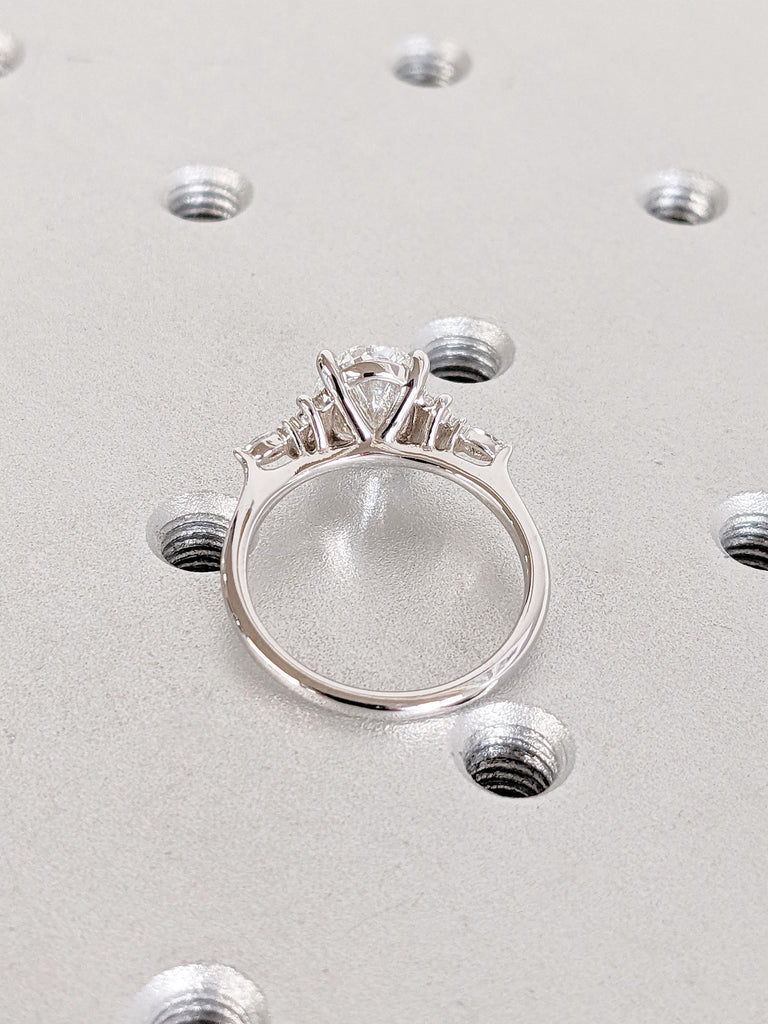 Perfect VVS Moissanite Cluster Ring | Art Deco Engagement Ring | Oval Moissanite Promise Ring | 14k Gold Rings for Women | Wedding Ring
