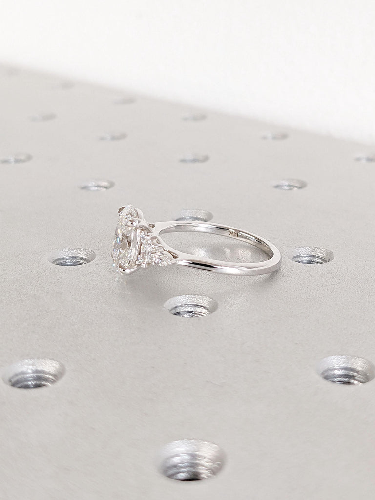 Perfect VVS Moissanite Cluster Ring | Art Deco Engagement Ring | Oval Moissanite Promise Ring | 14k Gold Rings for Women | Wedding Ring