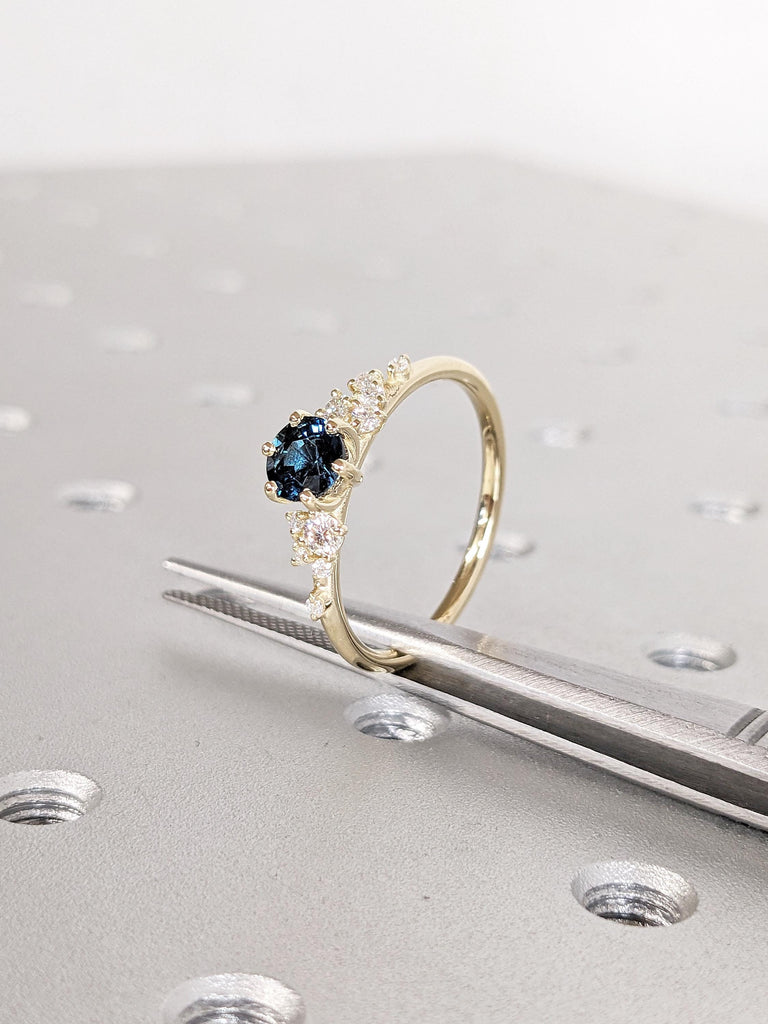 Vintage Round Cut Teal Sapphire Ring, 14K Yellow Gold Snowdrift Diamond Cluster Ring, Blue Green Sapphire Anniversary Rings, Gift for Wife