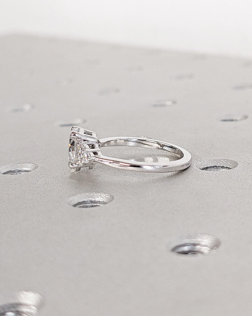 Vintage Pear Moissanite Engagement Ring, Unique Art Deco Diamond Cluster Ring, White Gold Engagement Ring for Women Wedding Anniversary Ring