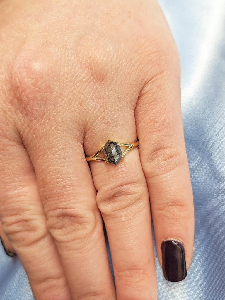 Salt and Pepper Diamond Ring | 14k Solid Gold Wedding Band | Solitaire Anniversary Ring | Hexagon Cut Diamond Ring | Birthday Gift for Wife