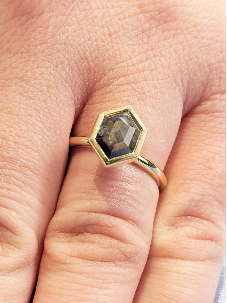 Salt and Pepper Diamond Ring, 14K Yellow Gold Bezel Set Diamond Ring, Unique Anniversary Ring, Dainty Promise Rings for Women, Gift for Her