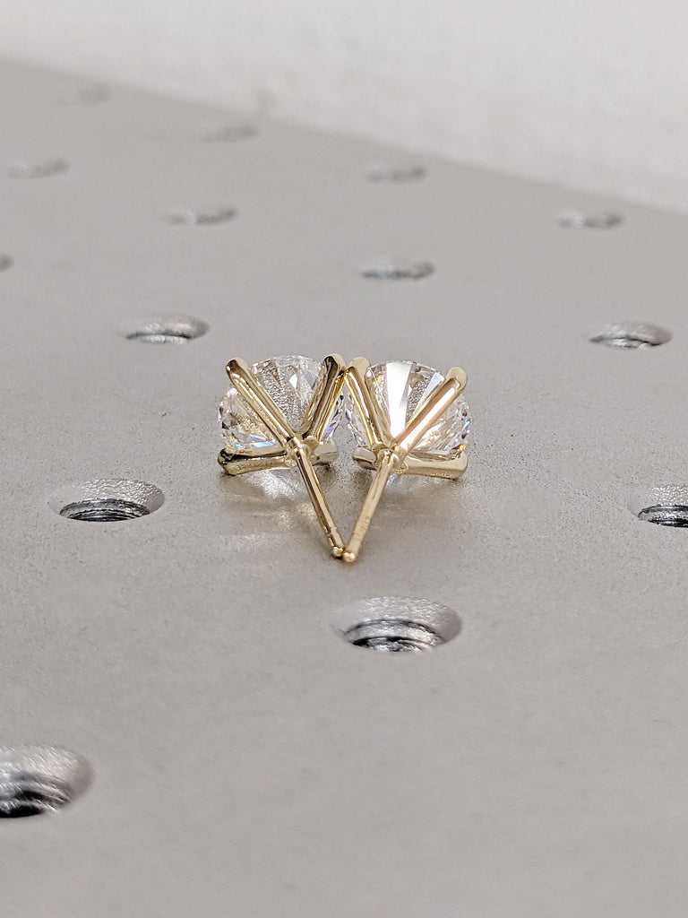 Best Man Made Diamond Earrings for Her | 14k Yellow Gold Round Stud Earrings | Bridal Earrings | Minimalist Woman Earrings | Everyday Studs