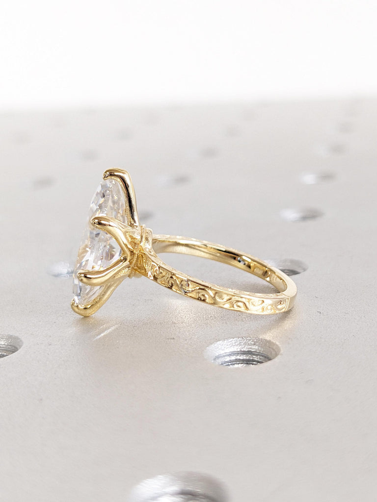 Solitaire Moissanite Ring | 18k Gold Ring | Engagement Rings for Women | Unique Wedding Band | Moissanite Jewelry | Filigree Wedding Ring
