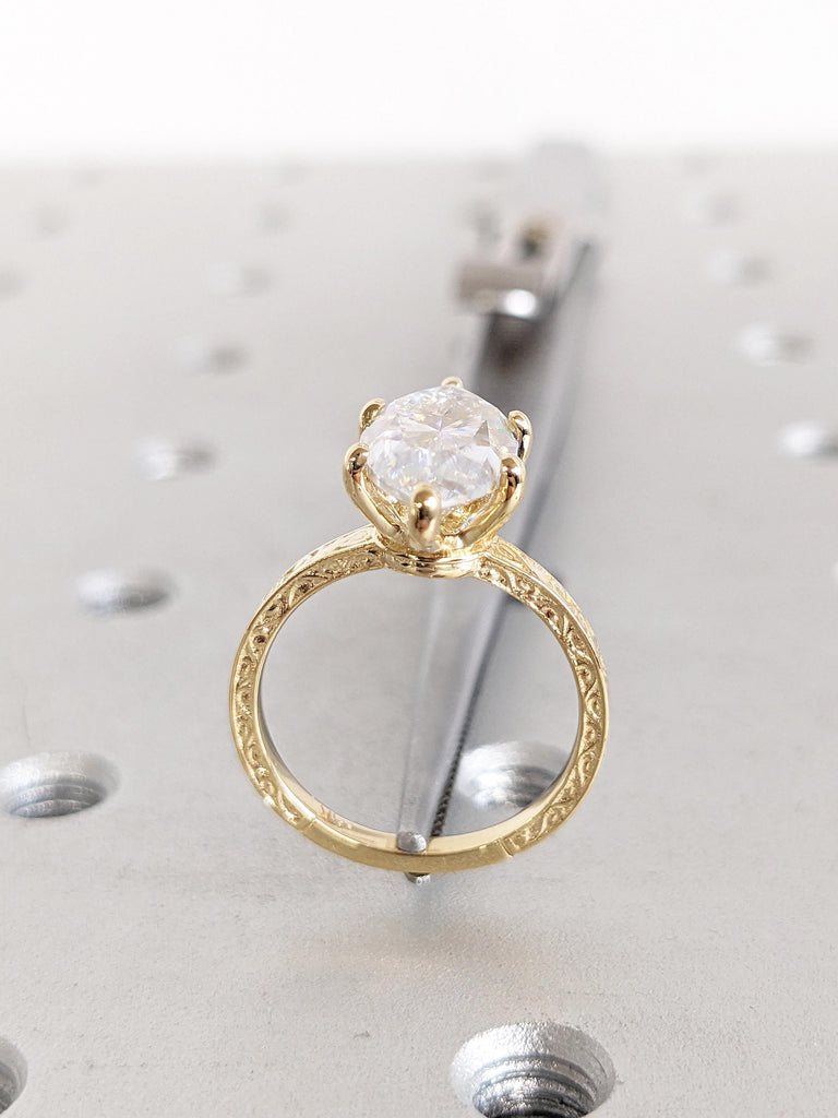 Solitaire Moissanite Ring | 18k Gold Ring | Engagement Rings for Women | Unique Wedding Band | Moissanite Jewelry | Filigree Wedding Ring