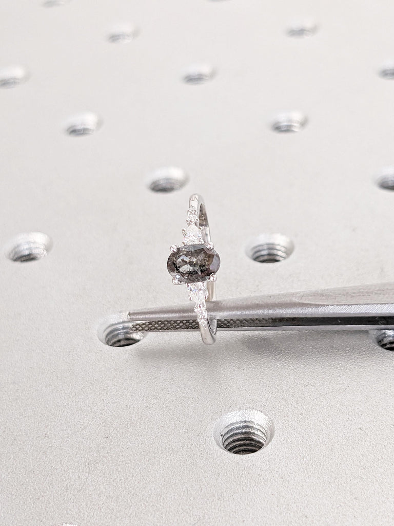 Salt and Pepper Diamond Ring | 18k White Gold Diamond Ring | Unique Anniversary Ring | Art Deco Engagement Rings | Wedding Anniversary Gift