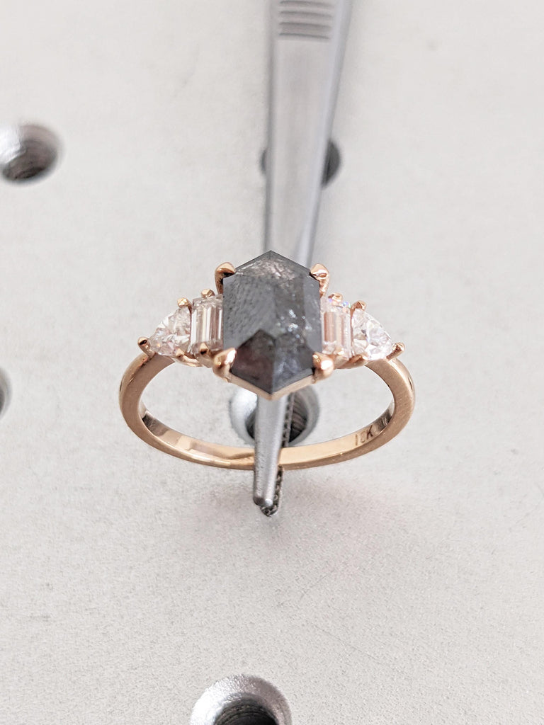 18k Rose Gold Salt and Pepper Diamond Ring, Art Deco Statement Ring, Vintage Diamond Wedding Rings for Women, Baguette, Trillion Cut Ring