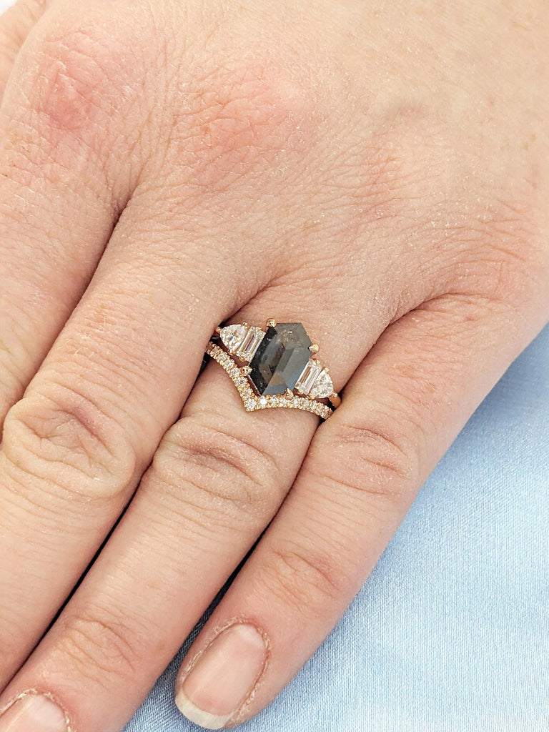 Unique 18k Rose Gold Engagement Ring Set, Vintage Salt and Pepper Diamond Ring, Dainty Moissanite Chevron Wedding Ring, Bridal Gift for Her
