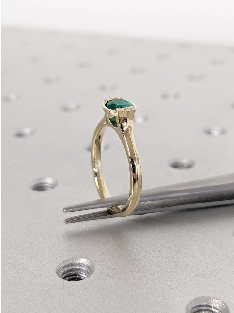 Natural Emerald Ring, Dainty 14k Solid Gold Wedding Ring, Bezel Set Ring with Diamond or Moissanite, Anniversary Ring, Green Gemstone Ring