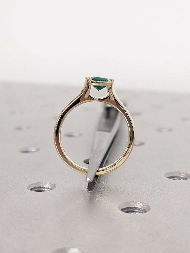 Natural Emerald Ring, Dainty 14k Solid Gold Wedding Ring, Bezel Set Ring with Diamond or Moissanite, Anniversary Ring, Green Gemstone Ring