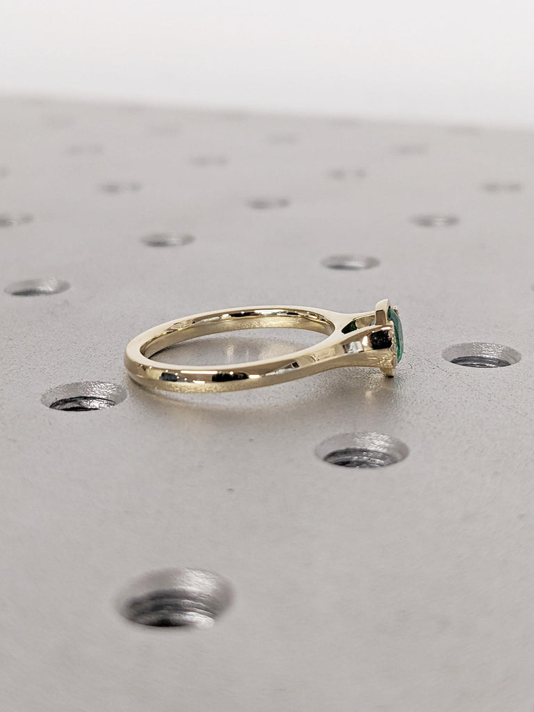 Natural Emerald Ring, Dainty 14k Solid Gold Wedding Ring, Bezel Set Ring with Diamond or Moissanite, Anniversary Ring, Green Gemstone Ring