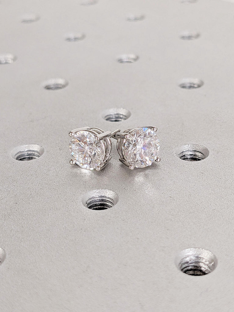Minimalist Solitaire Earrings | White Moissanite Screw Back Earrings | 1ct, 2ct Moissanite Platinum Bridal Earrings | Everyday Studs Earring