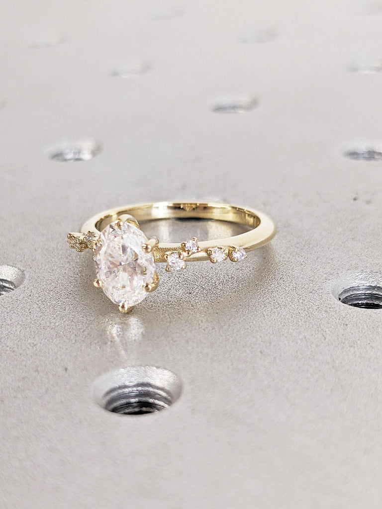 14k Yellow Gold Wedding Bands for Women, Oval Moissanite Engagement Ring, Vintage Moissanite and Diamond Cluster Ring, Birthday Gift for Her