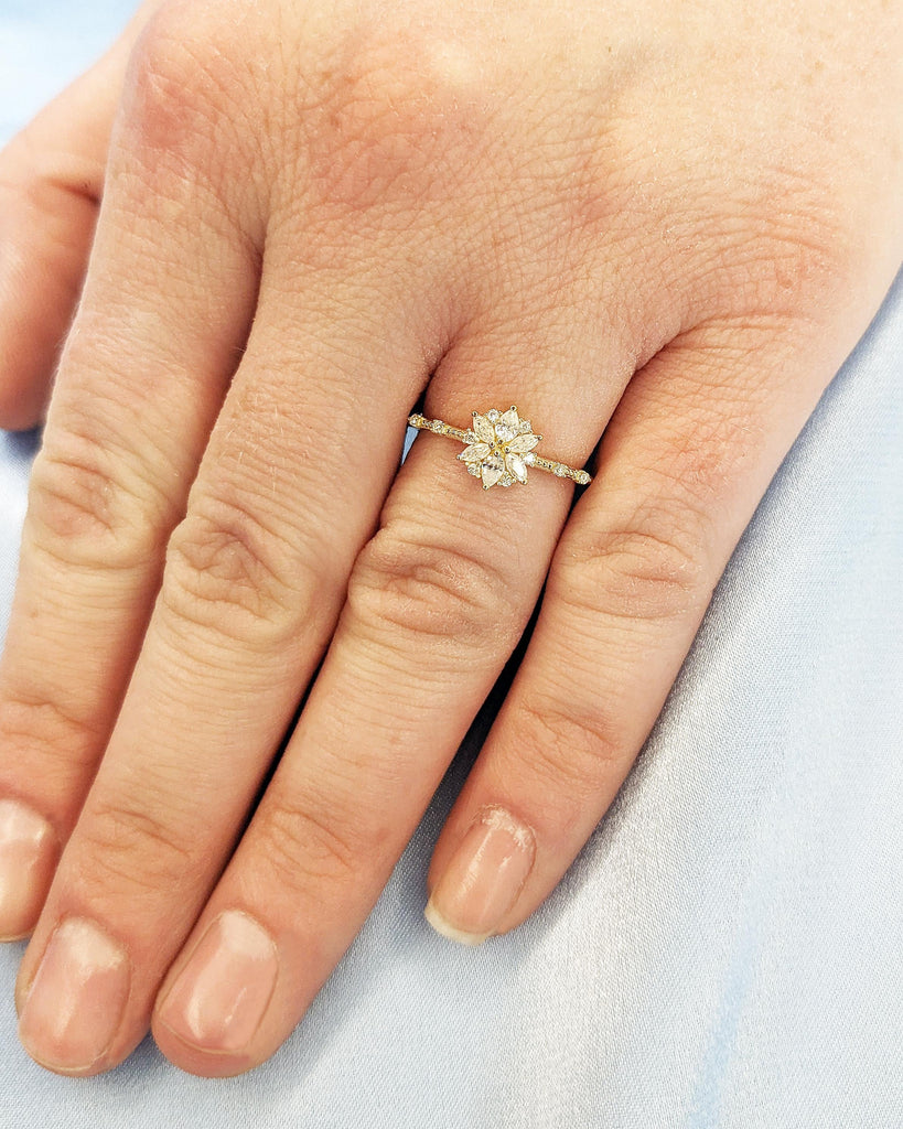 14K Gold Flower Lab Grown Diamond Engagement Ring / Lab Diamond Flower Cluster Ring / Daisy Flower Ring / Dainty Floral Promise Ring for Her