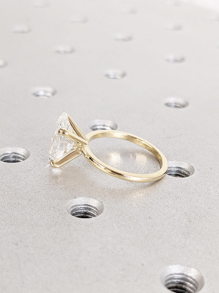 Solitaire Moissanite Ring, Oval 14k Solid Gold Proposal Ring, Minimalist Moissanite Anniversary Ring, Statement Ring, Birthday Gift for Mom