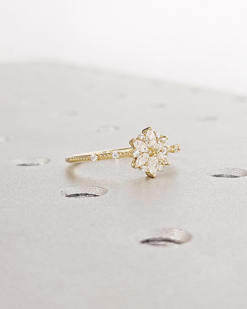14K Gold Flower Moissanite Engagement Ring / Moissanite Cluster Engagement Ring / Moissanite Daisy Flower Ring / Dainty Promise Ring for Her