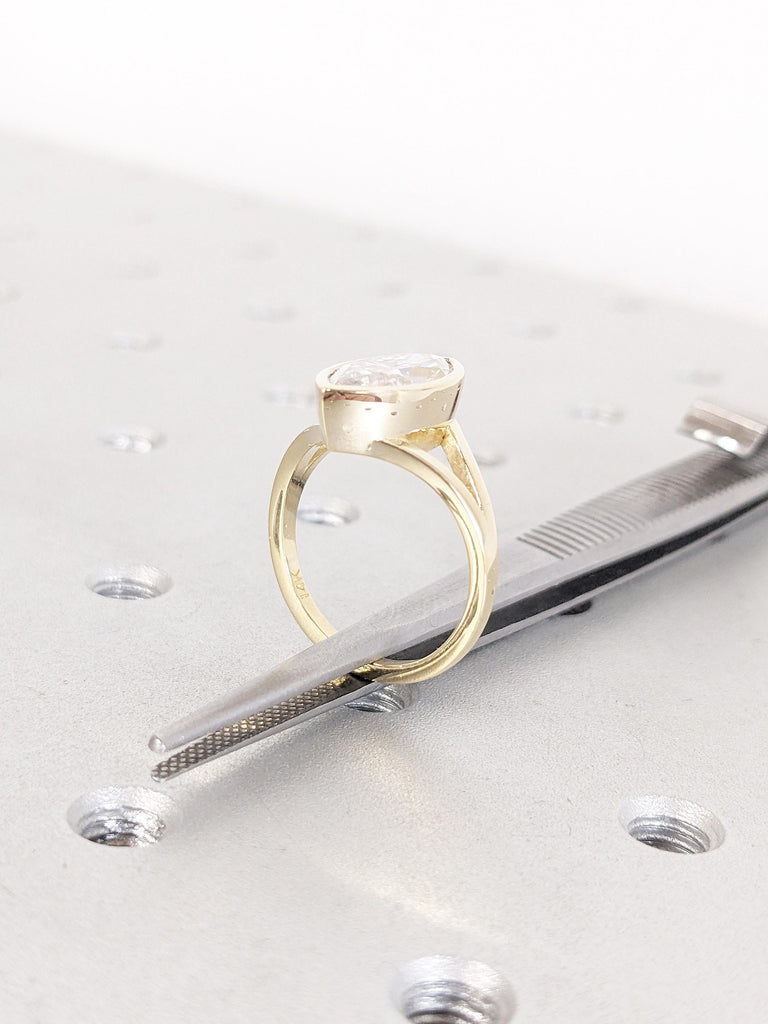 Lab Grown Diamond Ring, Bezel Set 14k Solid Gold Anniversary Ring, Marquise Cut Split Shank Ring, Simple Diamond Ring, Birthday Gift for Her