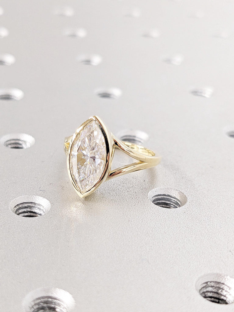 Lab Grown Diamond Ring, Bezel Set 14k Solid Gold Anniversary Ring, Marquise Cut Split Shank Ring, Simple Diamond Ring, Birthday Gift for Her