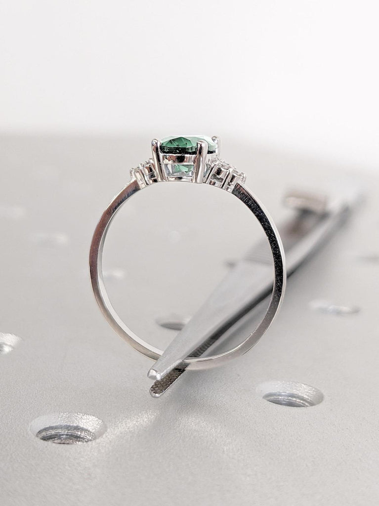 Oval shape Green Sapphire Promise Ring | Lab Sapphire Platinum Wedding Anniversary Ring | Unique Green Sapphire Art Deco Engagement Ring