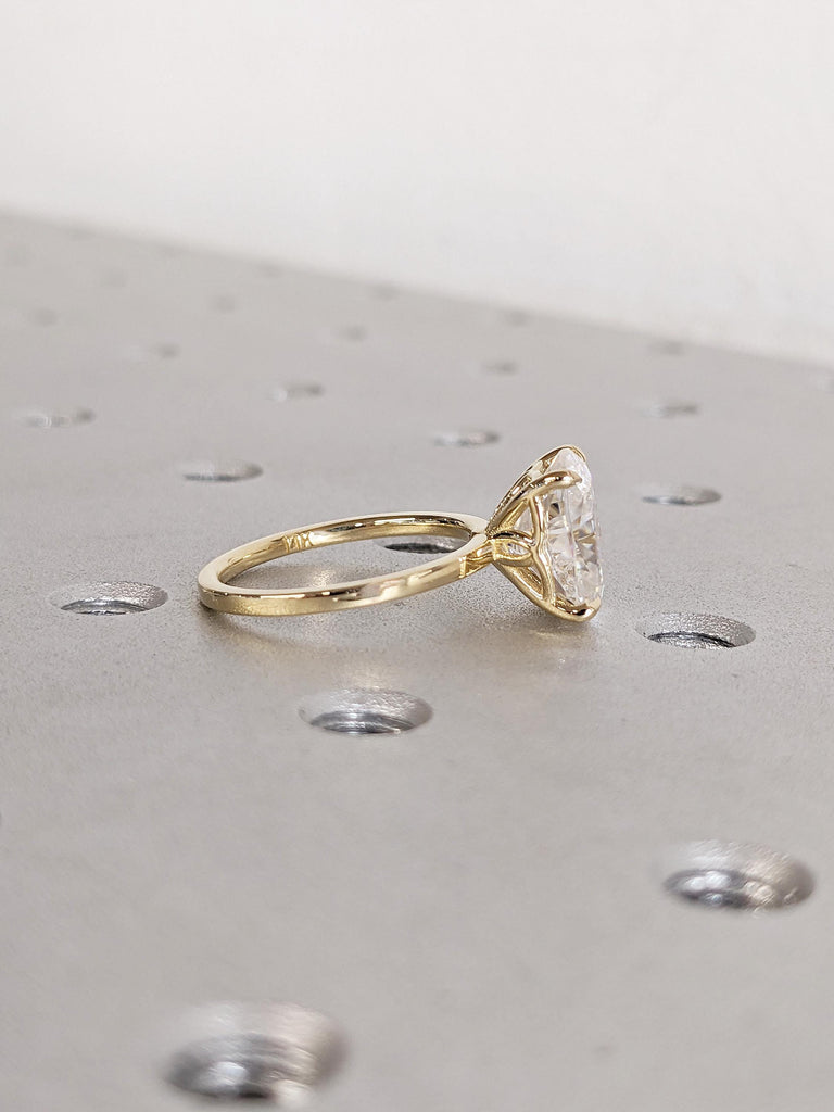 Cushion Cut Moissanite Engagement Ring, 14k Solid Gold Women Wedding Band, Minimalist Ring, Wedding Anniversary Gift for Mom, Proposal Ring