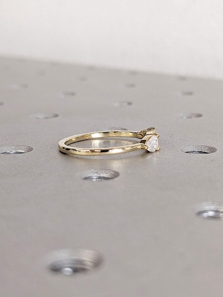 Diamond Promise Ring | 7 Stones Engagement Ring | F VS1 Lab Created Diamond | 14k Solid Gold Ring | IGI Certified Diamond Stacking Ring