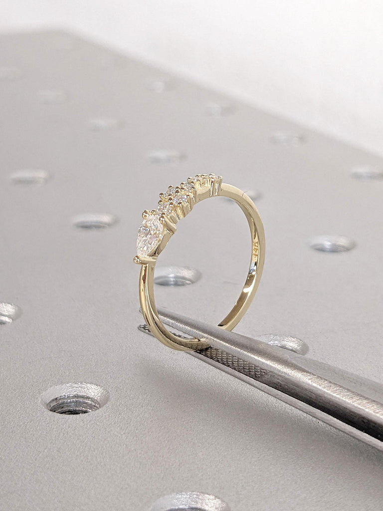 Diamond Promise Ring | 7 Stones Engagement Ring | F VS1 Lab Created Diamond | 14k Solid Gold Ring | IGI Certified Diamond Stacking Ring
