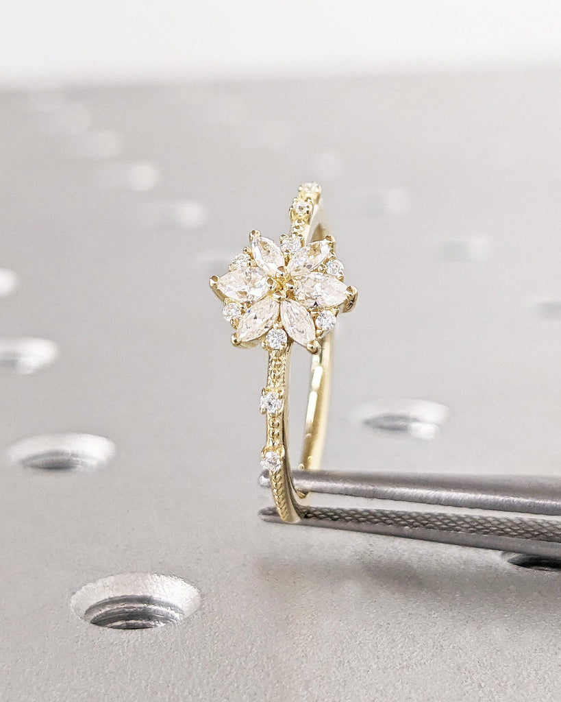 14K Gold Flower Moissanite Engagement Ring / Moissanite Cluster Engagement Ring / Moissanite Daisy Flower Ring / Dainty Promise Ring for Her
