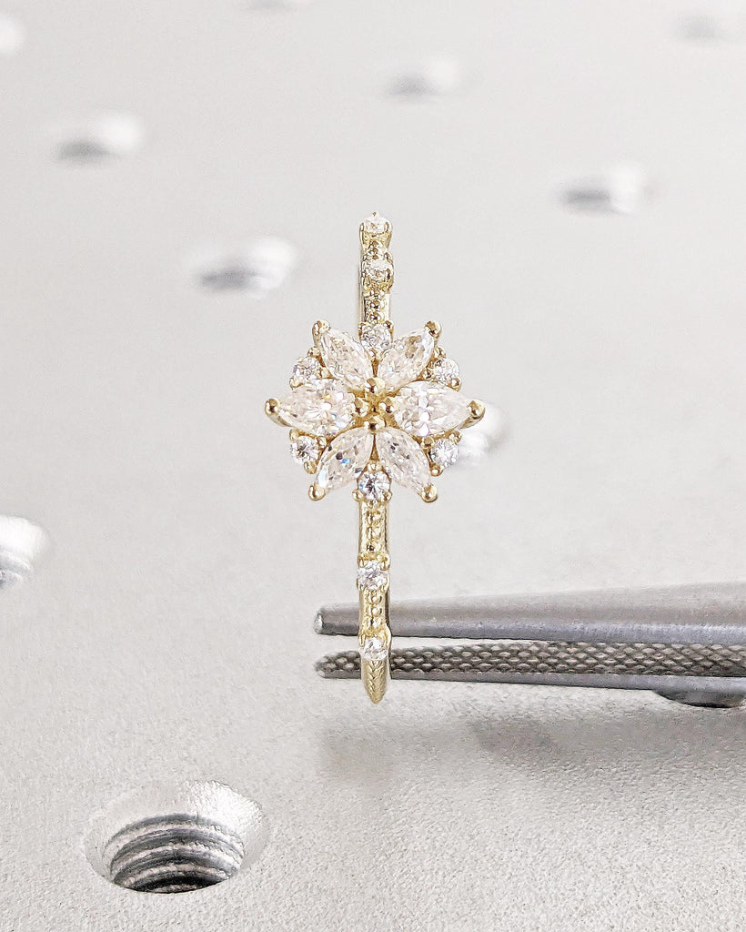 14K Gold Flower Lab Grown Diamond Engagement Ring / Lab Diamond Flower Cluster Ring / Daisy Flower Ring / Dainty Floral Promise Ring for Her