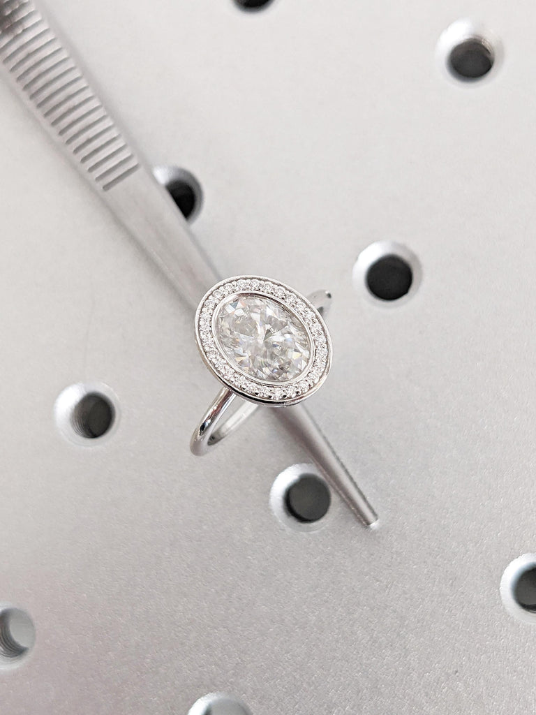 Lab Grown Diamond Engagement Ring, Art Deco 14k White Gold Oval Halo Ring, Solitaire Lab Created Diamond Ring, Bezel Set Gold Diamond Ring