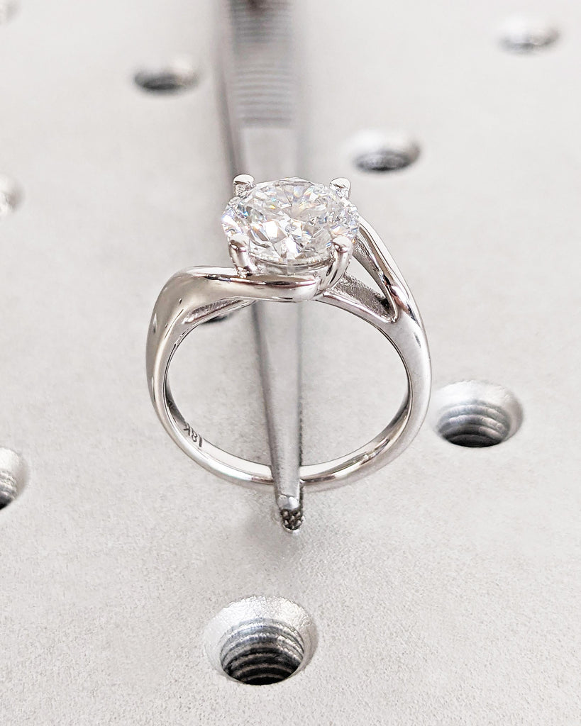 Vintage Moissanite Engagement Ring | White Gold Twist Ring Split Shank | Round Cut Moissanite Wedding Ring | Dainty Moissanite Ring For Her