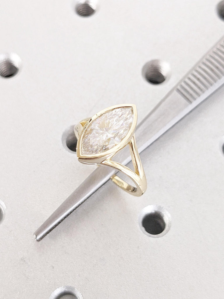 Lab Grown Diamond Ring, Bezel Set 14k Solid Gold Anniversary Ring, Marquise Cut Split Shank Ring, Simple Diamond Ring, Birthday Gift for Her