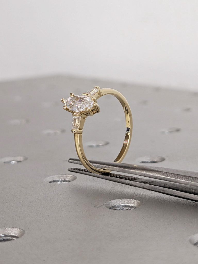 Dainty 14k Gold Women Wedding Ring, Marquise Moissanite Ring, Art Deco Moissanite Anniversary Rings for Women, Unique Tapered Baguette Ring
