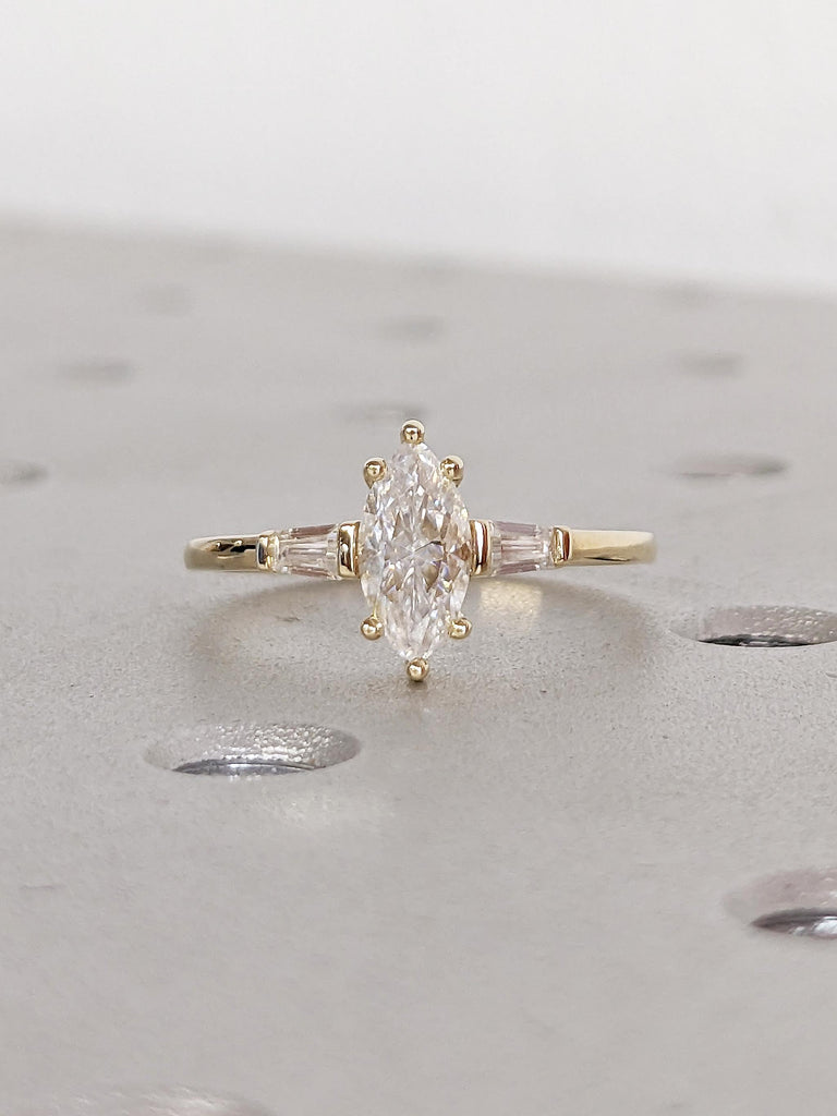 Dainty 14k Gold Women Wedding Ring, Marquise Moissanite Ring, Art Deco Moissanite Anniversary Rings for Women, Unique Tapered Baguette Ring