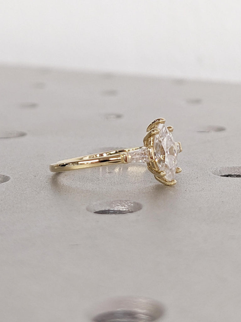 Dainty 14k Gold Women Wedding Ring, Marquise Moissanite Ring, Art Deco Moissanite Anniversary Rings for Women, Unique Tapered Baguette Ring