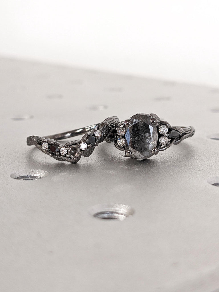 Vintage Leaf Wedding Band Women | Unique Black Diamond Ring Stacking Ring | Antique Gothic Black Gold Band Vine | Delicate Matching Band Leaf Ring