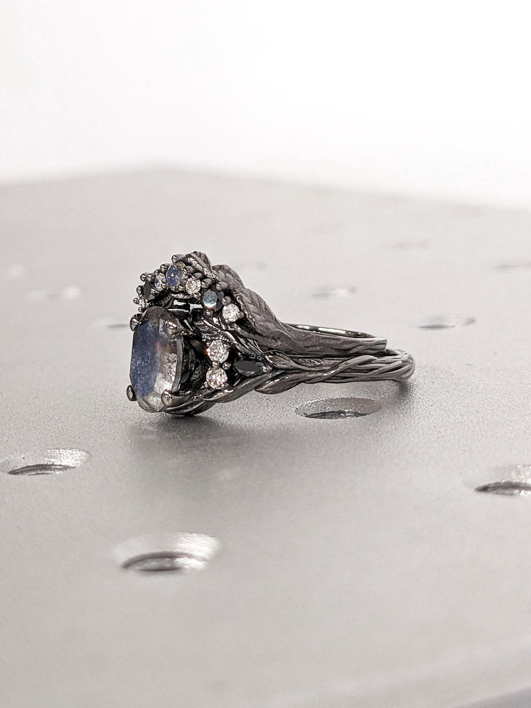 Vintage Leaf Wedding Band Women | Unique Black Diamond Ring Stacking Ring | Antique Gothic Black Gold Band Vine | Delicate Matching Band Leaf Ring