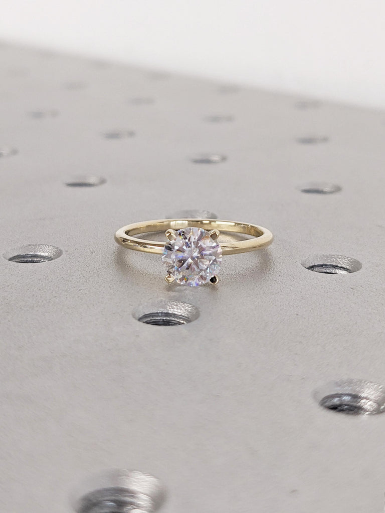 0.5-4ct Moissanite Rings, Round Cut 14k Solid Gold Ring, Comfort Fit Wedding Band, 4 Prong Moissanite Promise Ring, Unique Minimalist Ring