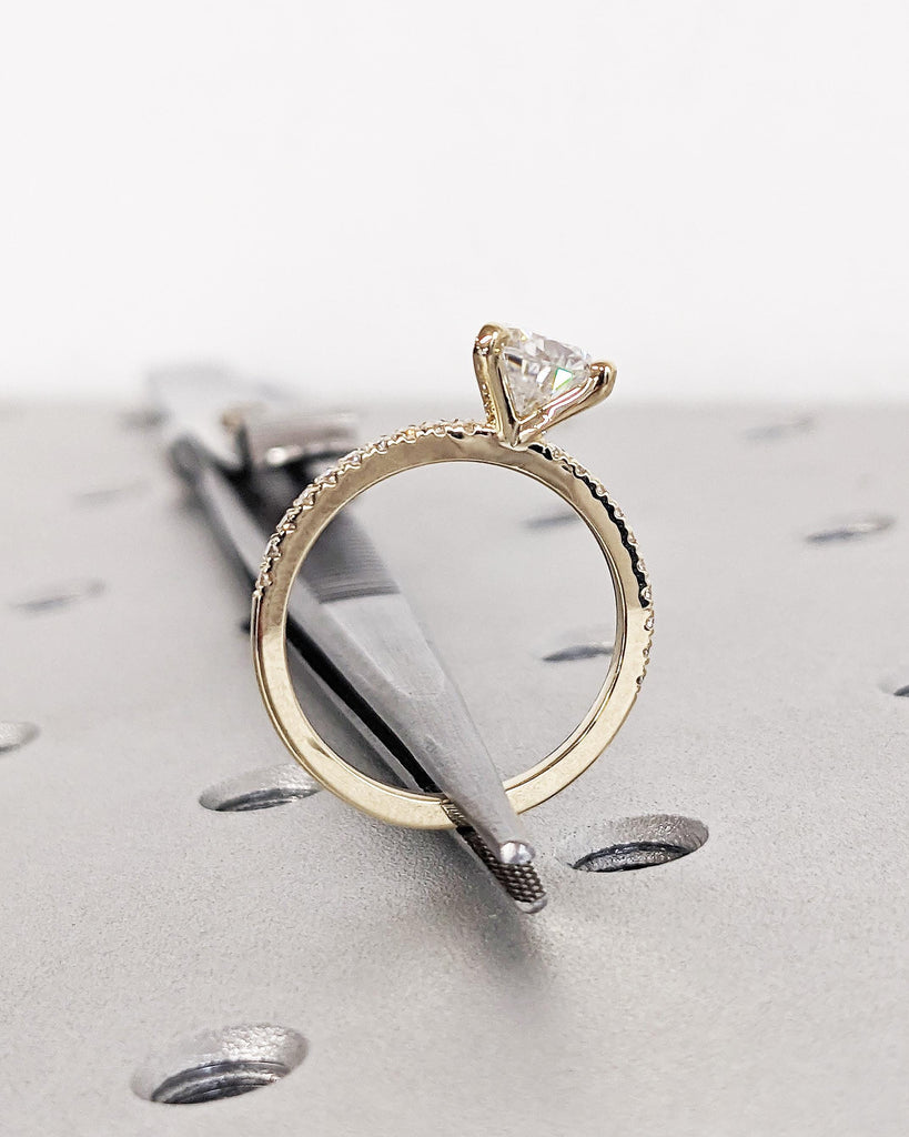 14K Solid Gold Engagement Ring | Pear Lab Diamond Wedding Ring | Lab Grown Diamond Engagement Ring | 3-Prong Pavé Solitaire Ring | Pear Ring