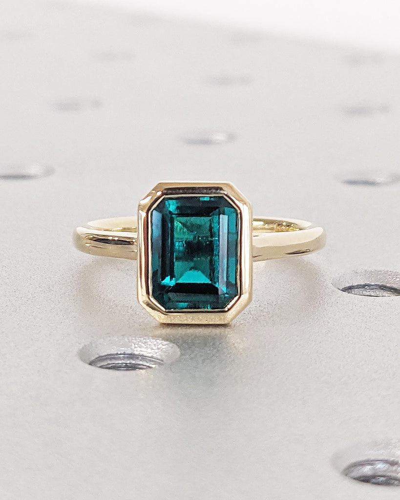 Emerald Cut Green Emerald Solitaire Ring, 14K 18K Yellow Gold Engagement Ring, Bezel Setting, Statement Ring, Gift For Her Minimalist Unique
