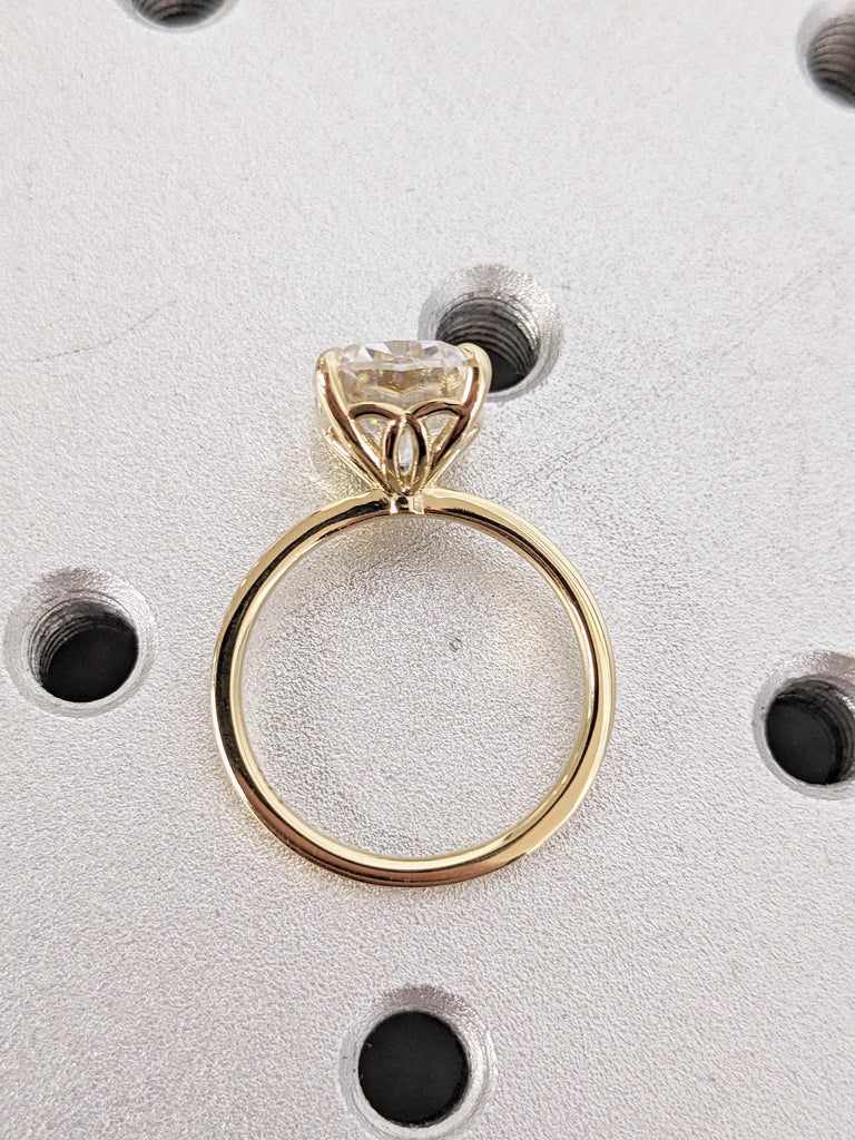 Cushion Cut Moissanite Engagement Ring, 14k Solid Gold Women Wedding Band, Minimalist Ring, Wedding Anniversary Gift for Mom, Proposal Ring
