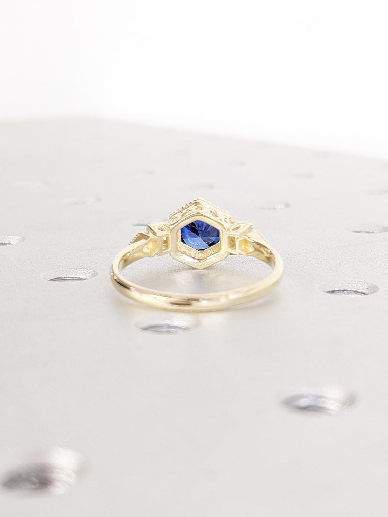 Blue Sapphire Ring, Milgrain Solid Gold Ring, Lab Sapphire Engagement Ring, Art Deco Round Sapphire Ring, Birthstone Jewelry, Bridal Ring