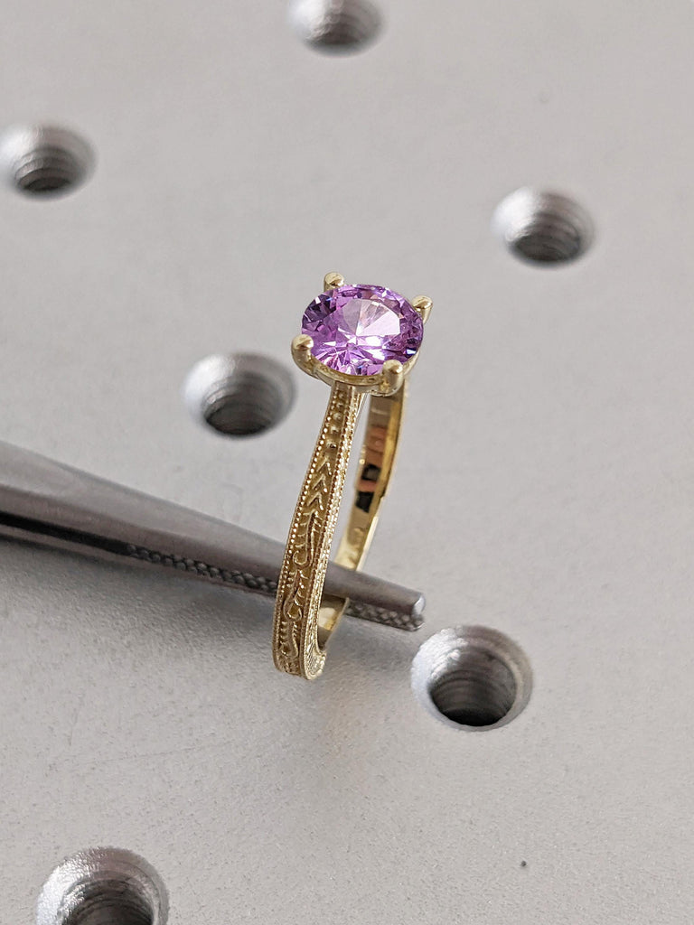 Round Alexandrite Engagement Ring, Filigree 14K Yellow Gold Wedding Ring, Vintage Lab Alexandrite Ring, June Birthstone Ring, Gift for Women