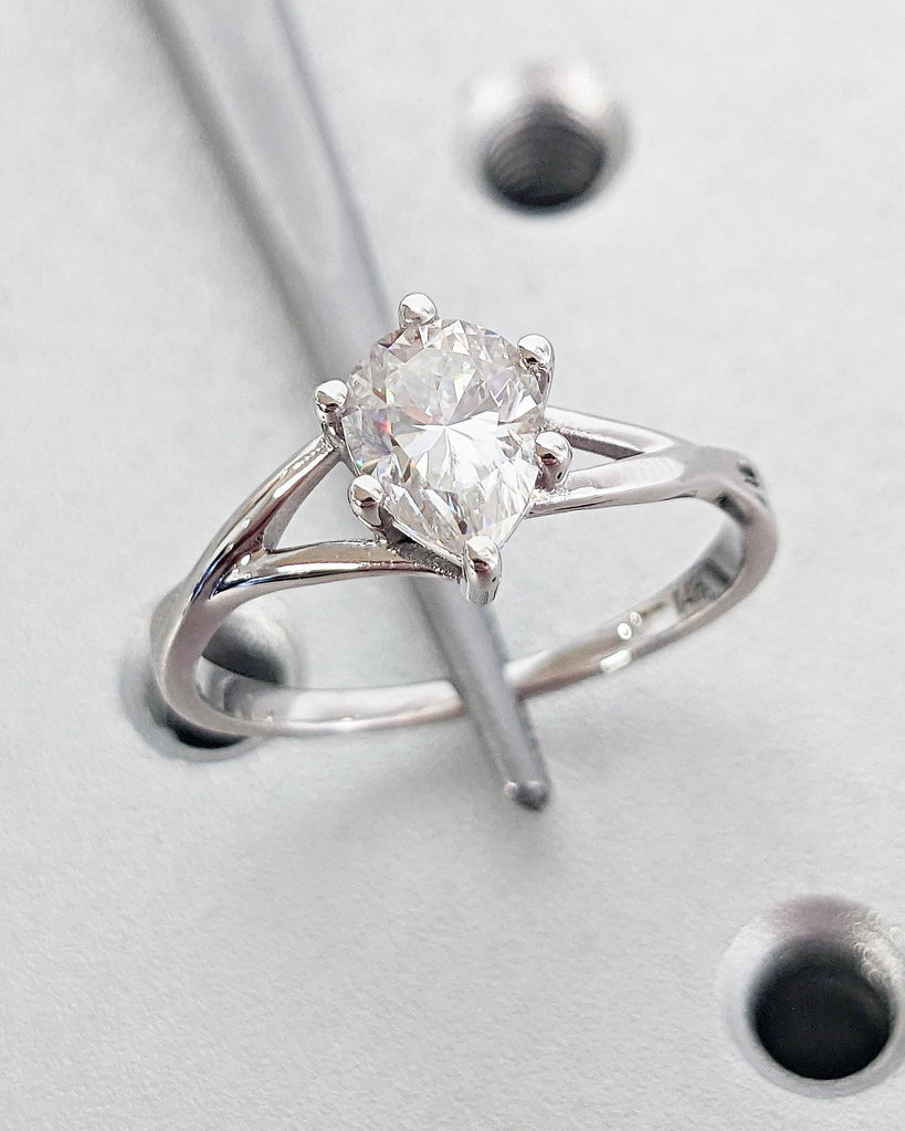 1CT Pear Lab Created Diamond Solitaire Engagement Ring, IGI Certified Pear Cut Diamond Wedding Ring Split Shank Unique Twisted Band 14K Gold