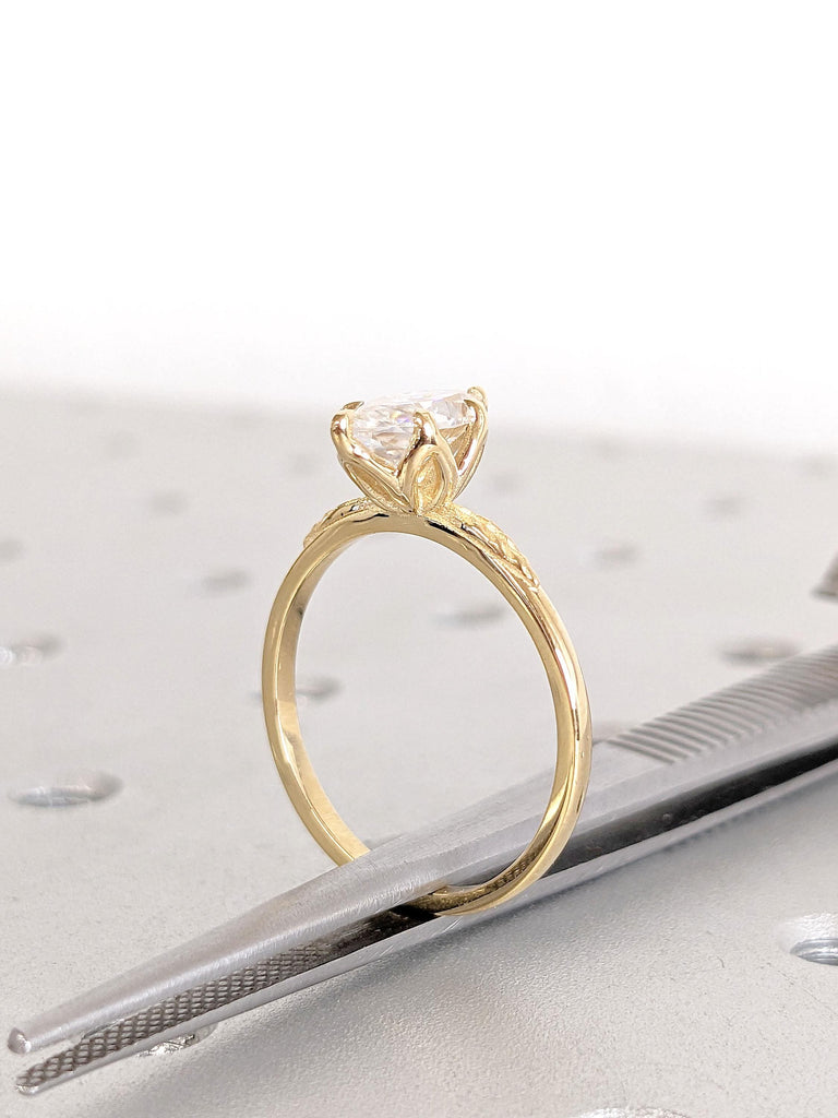 Antique Floral Tulip Setting Engagement Ring | 1 CT Round Cut Solitaire D VVS2 Diamond Ring, Petal 6 Prong 14k Yellow Gold Promise Ring