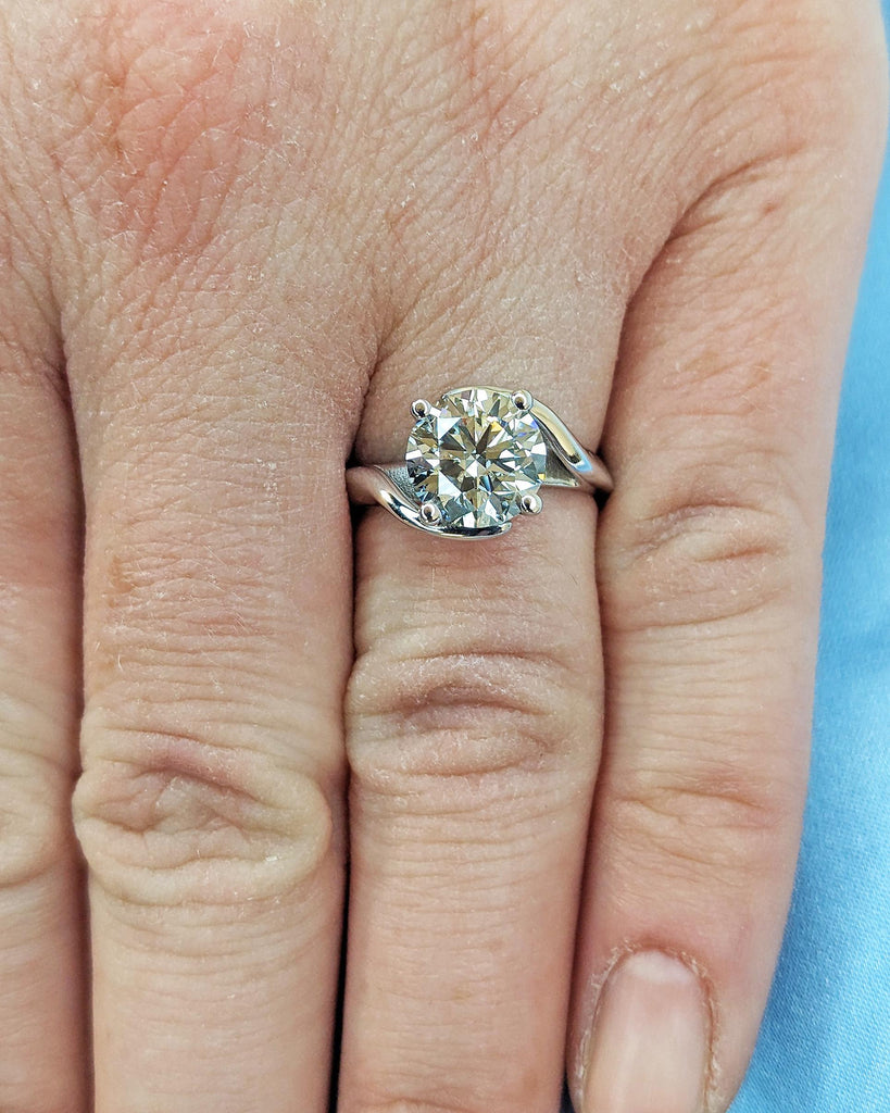 Vintage Moissanite Engagement Ring | White Gold Twist Ring Split Shank | Round Cut Moissanite Wedding Ring | Dainty Moissanite Ring For Her