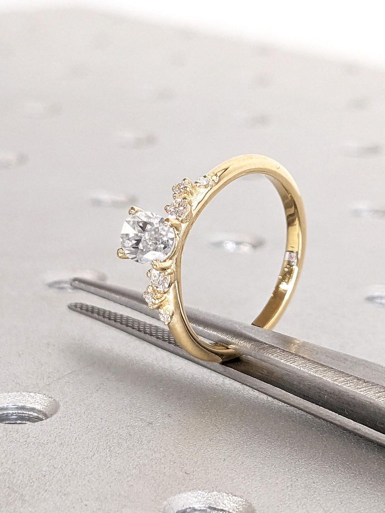 D/F VVS Lab Grown Diamond Oval Engagement Rings for Women | 14k 18k Yellow Gold Snowdrift Ring Diamond Cluster Ring | Art Deco Promise Ring