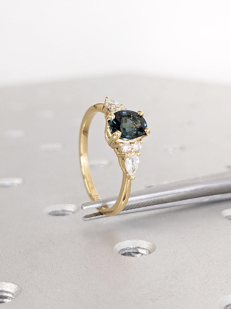 Oval Cut Blue Green Sapphire Ring, Unique 18k Yellow Gold Promise Ring for Her, Teal Sapphire Wedding Anniversary Ring, Diamond Cluster Ring