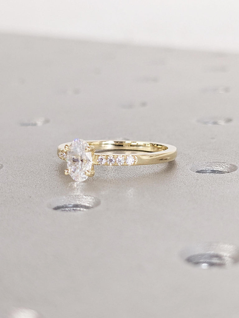 Unique Moissanite Ring, Oval Engagement Ring, Vintage 14k Gold Promise Ring for Her, Moissanite Personalized Ring, Engagement Gifts for Her