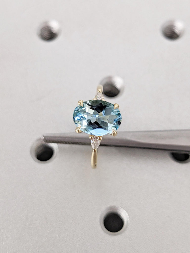Oval Aquamarine Ring, Dainty Solid Gold Anniversary Ring, Art Deco Women Wedding Ring, Blue Gemstone Ring, Wedding Anniversary Gift for Wife